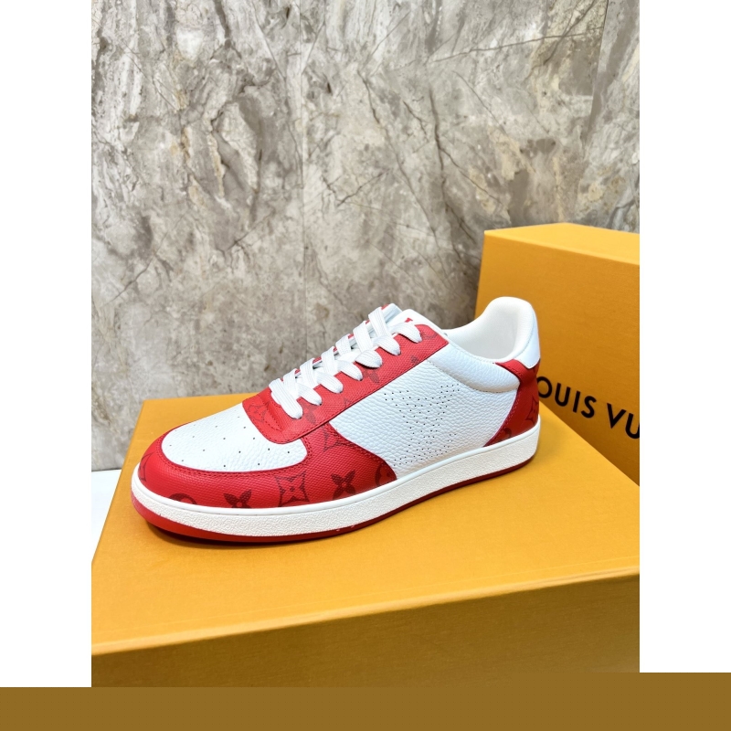 l**is V*t*n sneakers